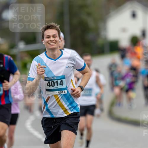 07.04.2024 - 43. Internationalen Wilhelmsburger Insellauf Michael Strokosch http://msf.ph/oto/6042382 07.04.2024 11:02:42 Laufen 15, 2580, 4014, 4014 meine-sportfotos.de