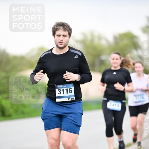 07.04.2024 - 43. Internationalen Wilhelmsburger Insellauf Dr. Thomas Lammeyer http://msf.ph/oto/6042383 07.04.2024 10:40:35 Laufen 3116, 3116 meine-sportfotos.de