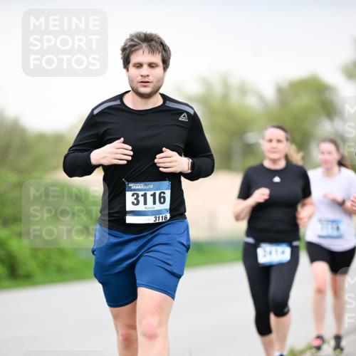 07.04.2024 - 43. Internationalen Wilhelmsburger Insellauf Dr. Thomas Lammeyer http://msf.ph/oto/6042384 07.04.2024 10:40:35 Laufen 3116, 3116 meine-sportfotos.de