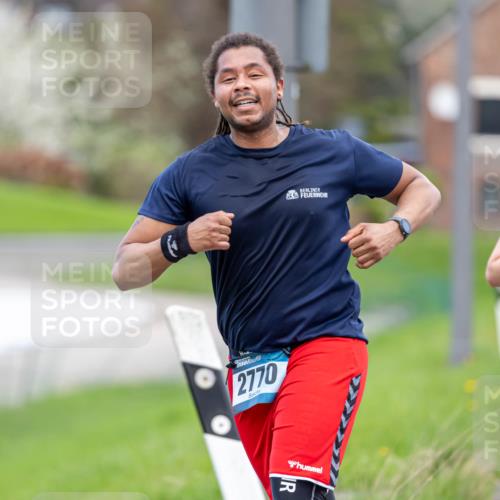 07.04.2024 - 43. Internationalen Wilhelmsburger Insellauf Michael Strokosch http://msf.ph/oto/6042413 07.04.2024 11:04:20 Laufen 2770, 3768 meine-sportfotos.de
