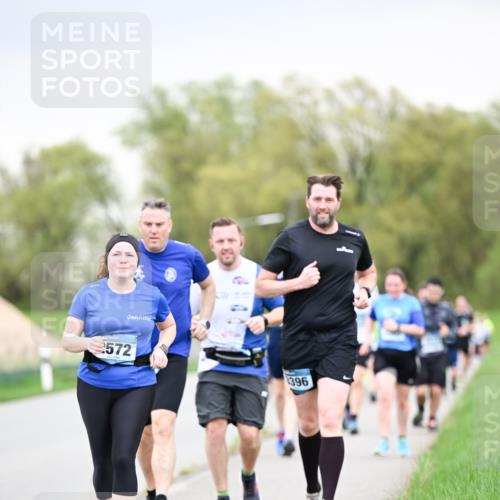 07.04.2024 - 43. Internationalen Wilhelmsburger Insellauf Dr. Thomas Lammeyer http://msf.ph/oto/6042430 07.04.2024 10:40:43 Laufen 572, 1396 meine-sportfotos.de