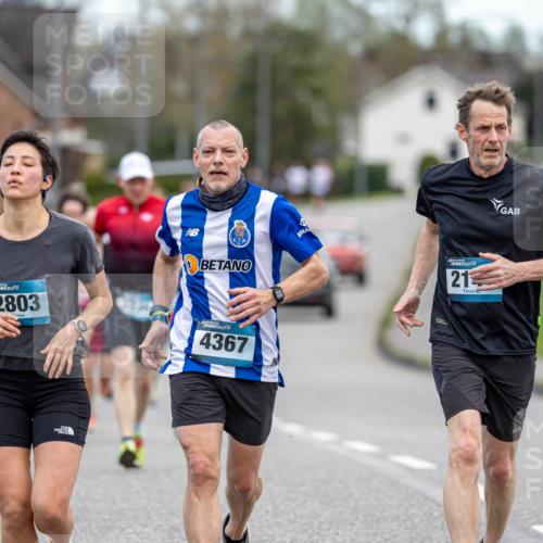 07.04.2024 - 43. Internationalen Wilhelmsburger Insellauf Michael Strokosch http://msf.ph/oto/6042454 07.04.2024 11:04:50 Laufen 2803, 4367, 8, 21 meine-sportfotos.de