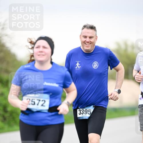 07.04.2024 - 43. Internationalen Wilhelmsburger Insellauf Dr. Thomas Lammeyer http://msf.ph/oto/6042469 07.04.2024 10:40:47 Laufen 2572, 3395 meine-sportfotos.de