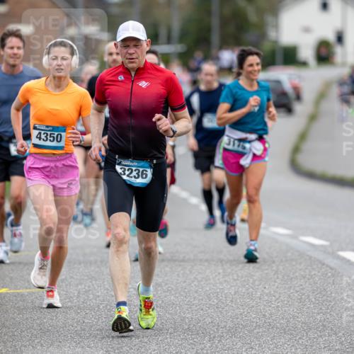 07.04.2024 - 43. Internationalen Wilhelmsburger Insellauf Michael Strokosch http://msf.ph/oto/6042473 07.04.2024 11:04:55 Laufen 4350, 3236, 3176 meine-sportfotos.de