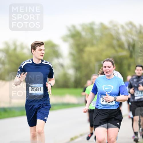 07.04.2024 - 43. Internationalen Wilhelmsburger Insellauf Dr. Thomas Lammeyer http://msf.ph/oto/6042488 07.04.2024 10:40:50 Laufen 2581, 2632 meine-sportfotos.de