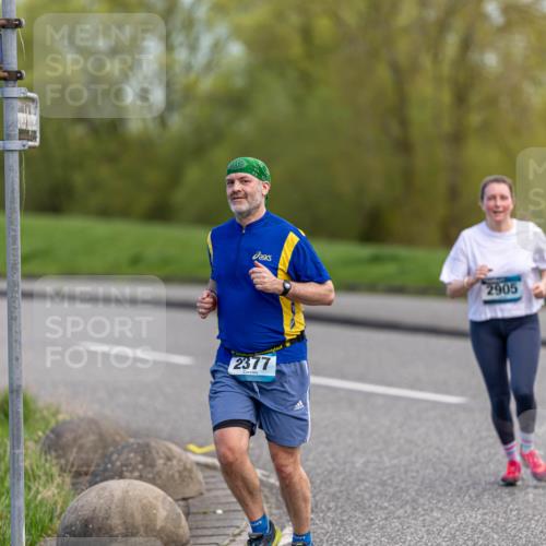 07.04.2024 - 43. Internationalen Wilhelmsburger Insellauf Michael Strokosch http://msf.ph/oto/6042495 07.04.2024 11:12:29 Laufen 2377, 2907, 2905 meine-sportfotos.de