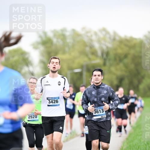 07.04.2024 - 43. Internationalen Wilhelmsburger Insellauf Dr. Thomas Lammeyer http://msf.ph/oto/6042511 07.04.2024 10:40:52 Laufen 2920, 3426, 23, 3613, 3613 meine-sportfotos.de