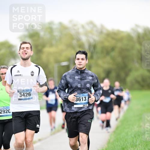07.04.2024 - 43. Internationalen Wilhelmsburger Insellauf Dr. Thomas Lammeyer http://msf.ph/oto/6042519 07.04.2024 10:40:53 Laufen 2920, 3426, 3613, 3613 meine-sportfotos.de