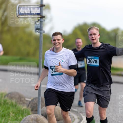 07.04.2024 - 43. Internationalen Wilhelmsburger Insellauf Michael Strokosch http://msf.ph/oto/6042520 07.04.2024 11:12:38 Laufen 30, 3078 meine-sportfotos.de