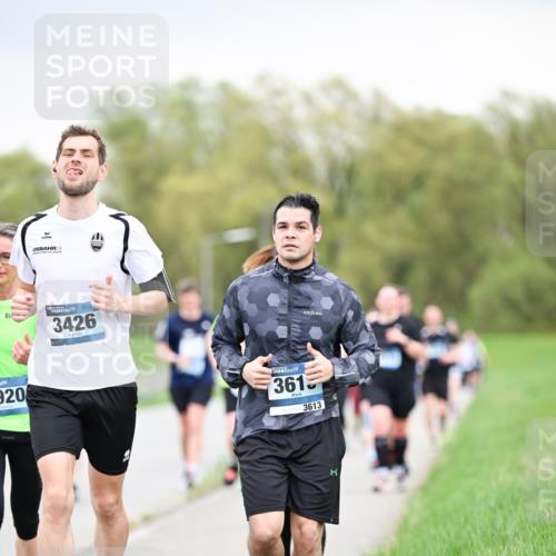 07.04.2024 - 43. Internationalen Wilhelmsburger Insellauf Dr. Thomas Lammeyer http://msf.ph/oto/6042521 07.04.2024 10:40:53 Laufen 3426, 920, 3615, 3613 meine-sportfotos.de