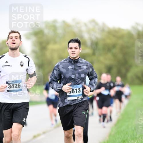 07.04.2024 - 43. Internationalen Wilhelmsburger Insellauf Dr. Thomas Lammeyer http://msf.ph/oto/6042530 07.04.2024 10:40:54 Laufen 3426, 613, 3613 meine-sportfotos.de