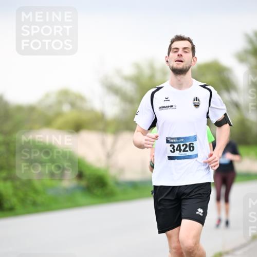 07.04.2024 - 43. Internationalen Wilhelmsburger Insellauf Dr. Thomas Lammeyer http://msf.ph/oto/6042532 07.04.2024 10:40:54 Laufen 3426 meine-sportfotos.de