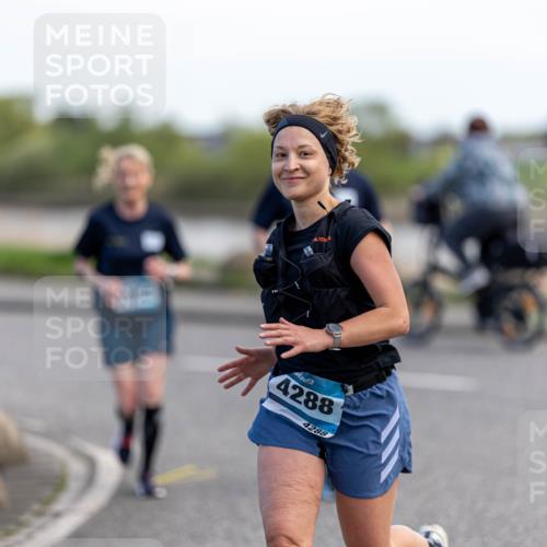 07.04.2024 - 43. Internationalen Wilhelmsburger Insellauf Michael Strokosch http://msf.ph/oto/6042544 07.04.2024 11:12:47 Laufen 4288, 4288 meine-sportfotos.de