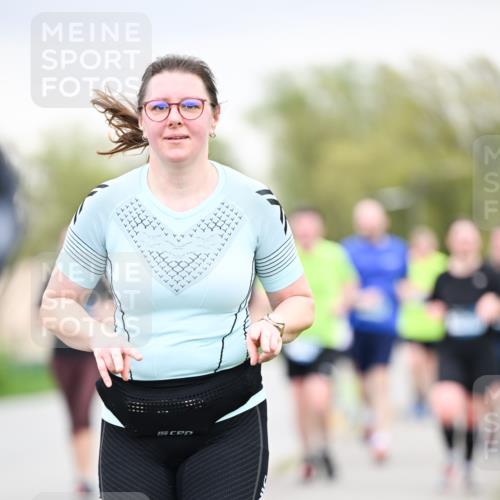 07.04.2024 - 43. Internationalen Wilhelmsburger Insellauf Dr. Thomas Lammeyer http://msf.ph/oto/6042558 07.04.2024 10:40:58 Laufen 2310, 77111, 11111 meine-sportfotos.de