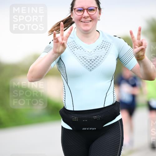 07.04.2024 - 43. Internationalen Wilhelmsburger Insellauf Dr. Thomas Lammeyer http://msf.ph/oto/6042567 07.04.2024 10:40:58 Laufen 4, 310 meine-sportfotos.de