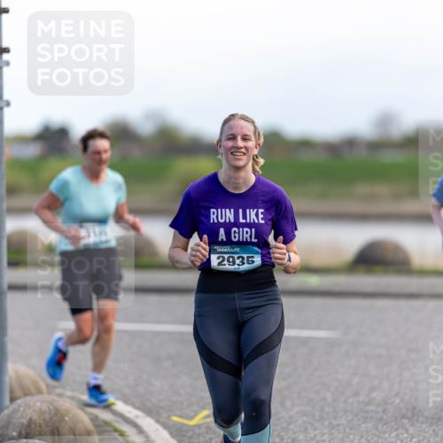 07.04.2024 - 43. Internationalen Wilhelmsburger Insellauf Michael Strokosch http://msf.ph/oto/6042572 07.04.2024 11:13:09 Laufen 2935 meine-sportfotos.de