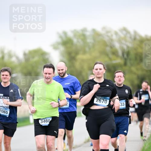 07.04.2024 - 43. Internationalen Wilhelmsburger Insellauf Dr. Thomas Lammeyer http://msf.ph/oto/6042575 07.04.2024 10:41:01 Laufen 2023, 2065, 3460, 2670, 33 meine-sportfotos.de