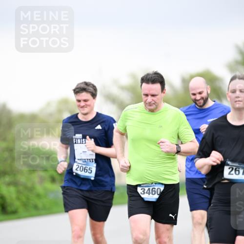 07.04.2024 - 43. Internationalen Wilhelmsburger Insellauf Dr. Thomas Lammeyer http://msf.ph/oto/6042592 07.04.2024 10:41:02 Laufen 2065, 3460, 267 meine-sportfotos.de
