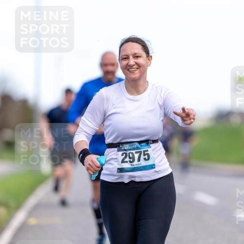07.04.2024 - 43. Internationalen Wilhelmsburger Insellauf Michael Strokosch http://msf.ph/oto/6042618 07.04.2024 11:13:42 Laufen 2975 meine-sportfotos.de