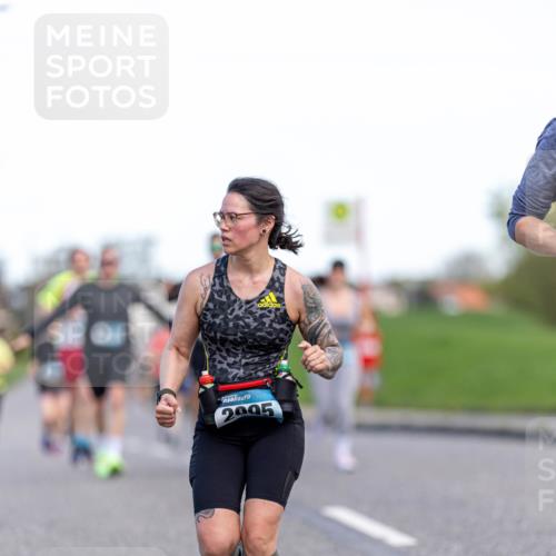 07.04.2024 - 43. Internationalen Wilhelmsburger Insellauf Michael Strokosch http://msf.ph/oto/6042658 07.04.2024 11:13:56 Laufen 2995 meine-sportfotos.de