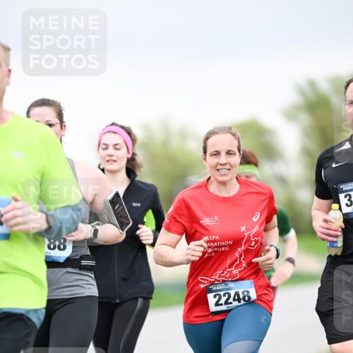 07.04.2024 - 43. Internationalen Wilhelmsburger Insellauf Dr. Thomas Lammeyer http://msf.ph/oto/6042670 07.04.2024 10:41:09 Laufen 88, 43, 3, 022, 2248 meine-sportfotos.de