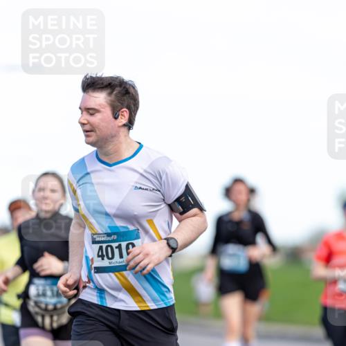 07.04.2024 - 43. Internationalen Wilhelmsburger Insellauf Michael Strokosch http://msf.ph/oto/6042679 07.04.2024 11:14:06 Laufen 4010 meine-sportfotos.de