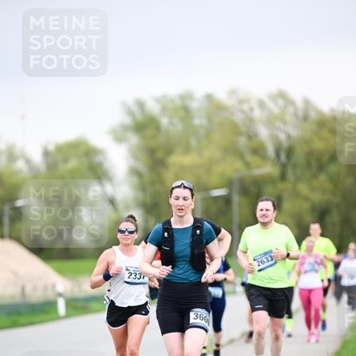 07.04.2024 - 43. Internationalen Wilhelmsburger Insellauf Dr. Thomas Lammeyer http://msf.ph/oto/6042697 07.04.2024 10:41:16 Laufen 233, 360, 2633 meine-sportfotos.de