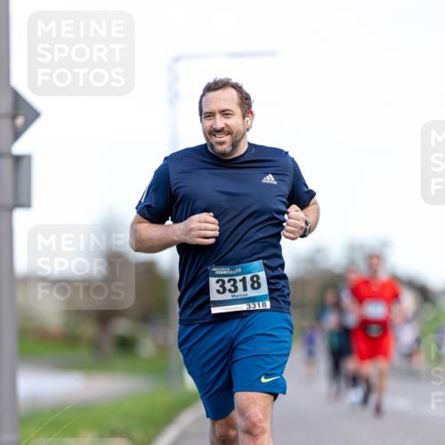 07.04.2024 - 43. Internationalen Wilhelmsburger Insellauf Michael Strokosch http://msf.ph/oto/6042698 07.04.2024 11:14:16 Laufen 3318, 3318 meine-sportfotos.de