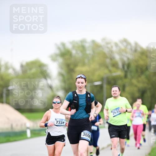 07.04.2024 - 43. Internationalen Wilhelmsburger Insellauf Dr. Thomas Lammeyer http://msf.ph/oto/6042699 07.04.2024 10:41:16 Laufen 2331, 3609, 2633 meine-sportfotos.de