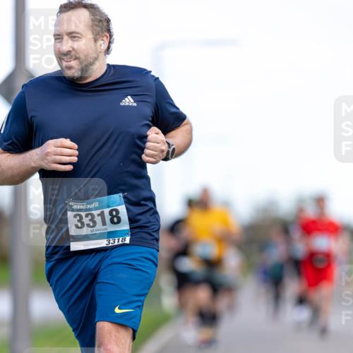 07.04.2024 - 43. Internationalen Wilhelmsburger Insellauf Michael Strokosch http://msf.ph/oto/6042704 07.04.2024 11:14:17 Laufen 3318, 3318 meine-sportfotos.de