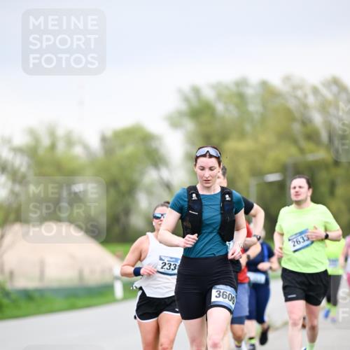 07.04.2024 - 43. Internationalen Wilhelmsburger Insellauf Dr. Thomas Lammeyer http://msf.ph/oto/6042709 07.04.2024 10:41:17 Laufen 233, 3609, 2633 meine-sportfotos.de