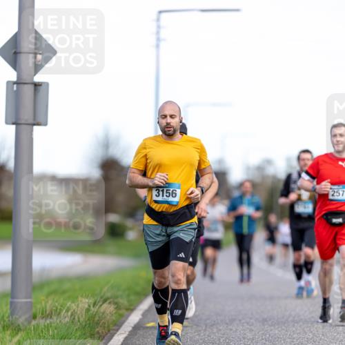 07.04.2024 - 43. Internationalen Wilhelmsburger Insellauf Michael Strokosch http://msf.ph/oto/6042711 07.04.2024 11:14:19 Laufen 3156, 2579 meine-sportfotos.de