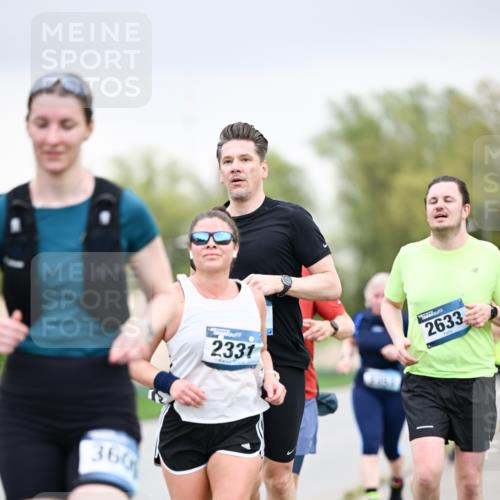 07.04.2024 - 43. Internationalen Wilhelmsburger Insellauf Dr. Thomas Lammeyer http://msf.ph/oto/6042745 07.04.2024 10:41:19 Laufen 360, 2331, 2633 meine-sportfotos.de
