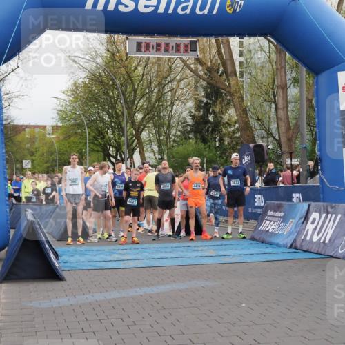 07.04.2024 - 43. Internationalen Wilhelmsburger Insellauf MichiJ http://msf.ph/oto/6042752 07.04.2024 10:34:38 Laufen 2890, 2337, 3833, 201 meine-sportfotos.de