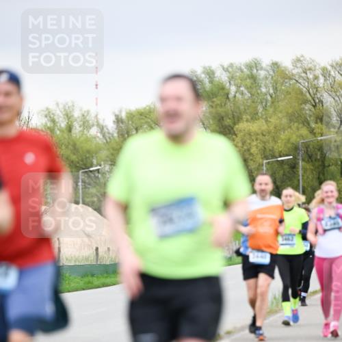 07.04.2024 - 43. Internationalen Wilhelmsburger Insellauf Dr. Thomas Lammeyer http://msf.ph/oto/6042766 07.04.2024 10:41:21 Laufen  meine-sportfotos.de