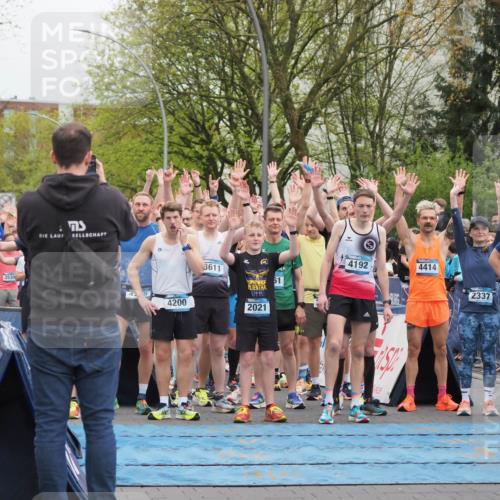 07.04.2024 - 43. Internationalen Wilhelmsburger Insellauf MichiJ http://msf.ph/oto/6042774 07.04.2024 10:39:22 Laufen 4302, 3530, 4200, 3611, 2021, 61, 4192, 4414, 2337, 3833 meine-sportfotos.de
