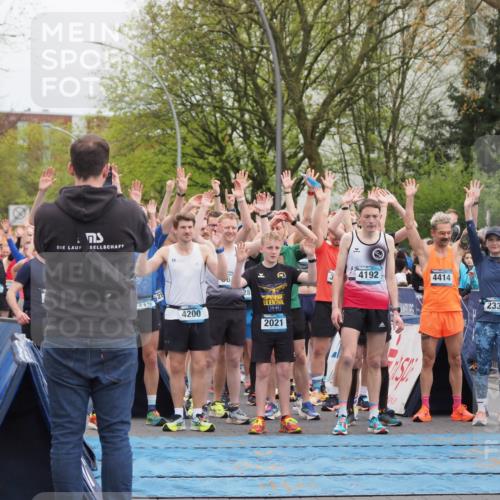 07.04.2024 - 43. Internationalen Wilhelmsburger Insellauf MichiJ http://msf.ph/oto/6042777 07.04.2024 10:39:24 Laufen 215, 4200, 28, 2021, 3, 4192, 4414, 3833, 2337 meine-sportfotos.de