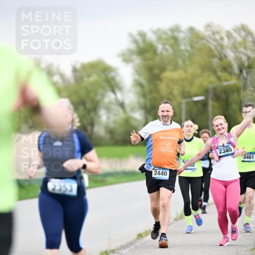 07.04.2024 - 43. Internationalen Wilhelmsburger Insellauf Dr. Thomas Lammeyer http://msf.ph/oto/6042778 07.04.2024 10:41:23 Laufen 2353, 9, 2440, 3462, 2385, 3461 meine-sportfotos.de