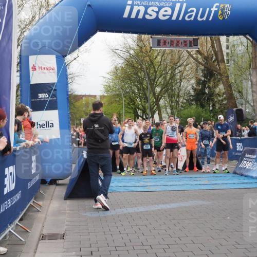 07.04.2024 - 43. Internationalen Wilhelmsburger Insellauf MichiJ http://msf.ph/oto/6042780 07.04.2024 10:39:26 Laufen 40, 3, 1, 3, 4219, 2021, 3661, 4192, 4414, 2337, 3 meine-sportfotos.de