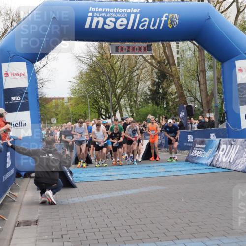 07.04.2024 - 43. Internationalen Wilhelmsburger Insellauf MichiJ http://msf.ph/oto/6042790 07.04.2024 10:39:59 Laufen 4414, 3833, 6191, 2510 meine-sportfotos.de