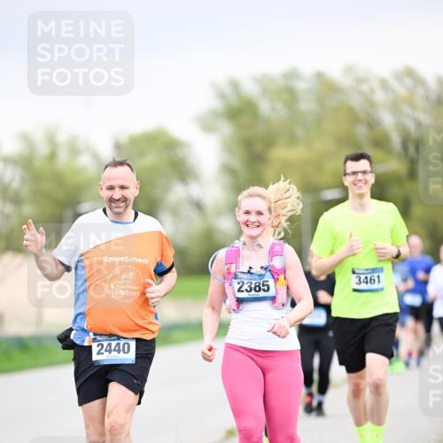 07.04.2024 - 43. Internationalen Wilhelmsburger Insellauf Dr. Thomas Lammeyer http://msf.ph/oto/6042825 07.04.2024 10:41:26 Laufen 2013, 9, 2385, 2440, 3461 meine-sportfotos.de