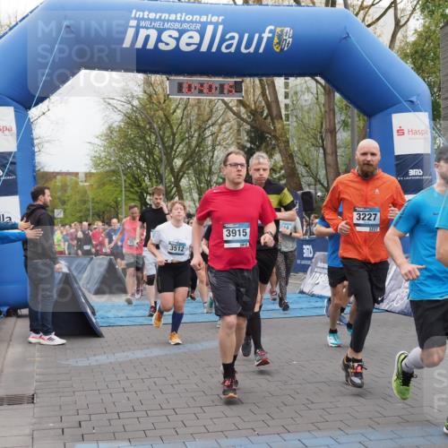 07.04.2024 - 43. Internationalen Wilhelmsburger Insellauf MichiJ http://msf.ph/oto/6042828 07.04.2024 10:40:14 Laufen 1, 35, 3512, 3915, 3915, 8568, 3227, 3227, 2 meine-sportfotos.de