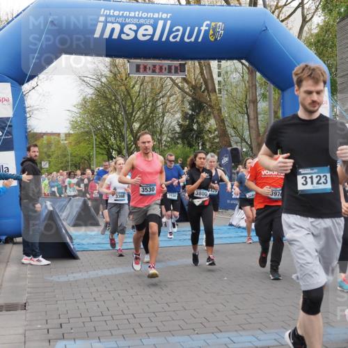 07.04.2024 - 43. Internationalen Wilhelmsburger Insellauf MichiJ http://msf.ph/oto/6042837 07.04.2024 10:40:16 Laufen 3530, 3368, 6, 91, 3123, 3930, 3800, 8429, 3285, 397, 25, 2494 meine-sportfotos.de