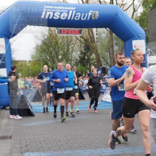 07.04.2024 - 43. Internationalen Wilhelmsburger Insellauf MichiJ http://msf.ph/oto/6042852 07.04.2024 10:40:19 Laufen 10, 40, 20, 457, 2115, 39, 3368 meine-sportfotos.de