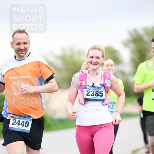 07.04.2024 - 43. Internationalen Wilhelmsburger Insellauf Dr. Thomas Lammeyer http://msf.ph/oto/6042858 07.04.2024 10:41:27 Laufen 20, 19, 2440, 2385, 10 meine-sportfotos.de