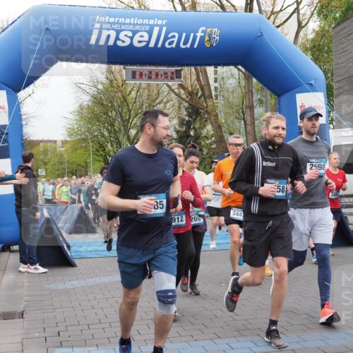 07.04.2024 - 43. Internationalen Wilhelmsburger Insellauf MichiJ http://msf.ph/oto/6042867 07.04.2024 10:40:23 Laufen 3, 35, 912, 209, 344, 58, 2698, 3983, 2510 meine-sportfotos.de