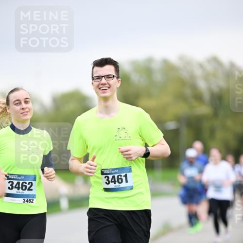 07.04.2024 - 43. Internationalen Wilhelmsburger Insellauf Dr. Thomas Lammeyer http://msf.ph/oto/6042871 07.04.2024 10:41:29 Laufen 3462, 3462, 3461 meine-sportfotos.de
