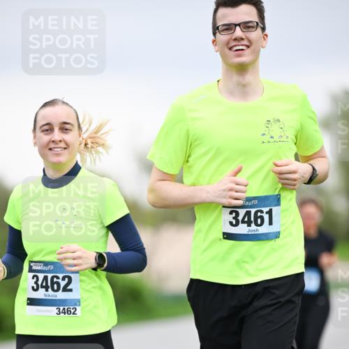 07.04.2024 - 43. Internationalen Wilhelmsburger Insellauf Dr. Thomas Lammeyer http://msf.ph/oto/6042896 07.04.2024 10:41:30 Laufen 3462, 3462, 3461 meine-sportfotos.de