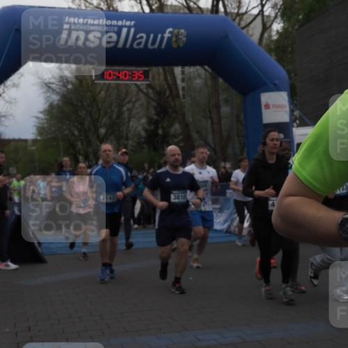 07.04.2024 - 43. Internationalen Wilhelmsburger Insellauf MichiJ http://msf.ph/oto/6042903 07.04.2024 10:40:35 Laufen 10, 40, 35, 2147, 3814, 4427 meine-sportfotos.de