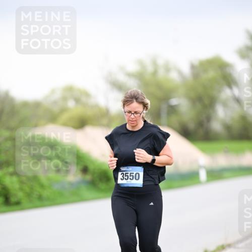 07.04.2024 - 43. Internationalen Wilhelmsburger Insellauf Dr. Thomas Lammeyer http://msf.ph/oto/6042908 07.04.2024 10:41:32 Laufen 3550 meine-sportfotos.de